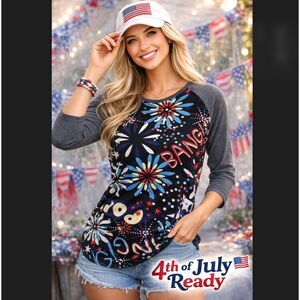 Lularoe Randy Top M Patriotic Fireworks USA 3/4 Sleeve Raglan Shirt American EUC